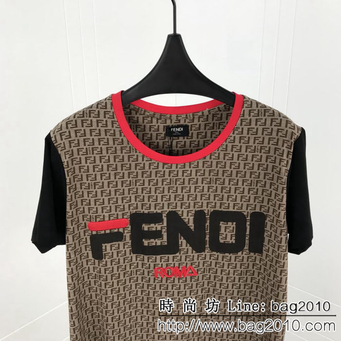 FENDI芬迪 19早春新款 全身FF字母 袖子拼色 男款短袖 ydi1578